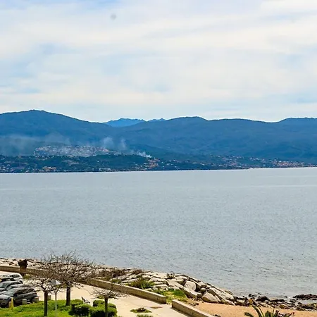 Martina - Seafront Balcony Spacious - By Tgb Apartamento *